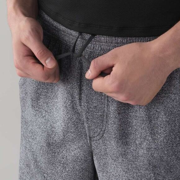 Lululemon Pace Breaker Shorts 9" Carbon Mist Alpine White Graphite Grey - Picture 4 of 16